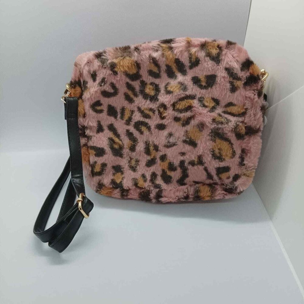 Hello kitty Sanrio Faux fur animal print shoulder bag - Picture 5 of 11